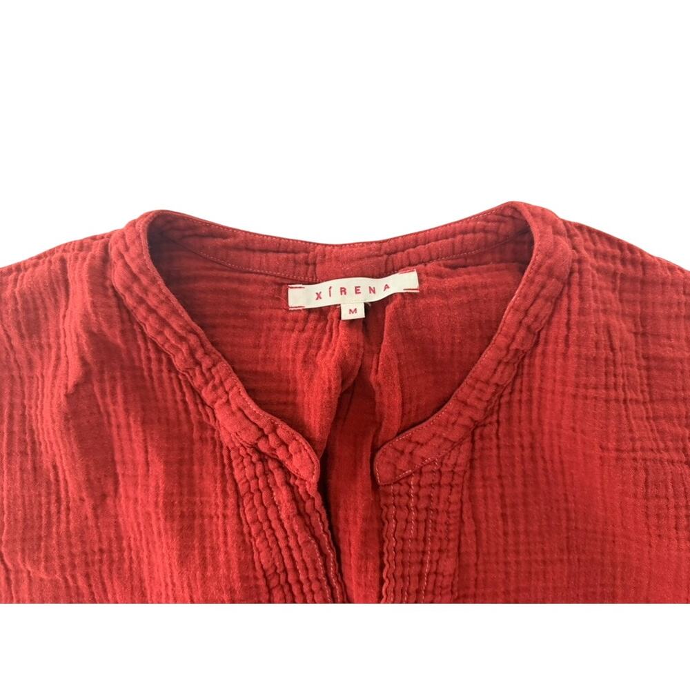 Xirena Split Neck Gauze Burgundy Top Size Medium Loose Boho Casual Cap Sleeve - Picture 2 of 6